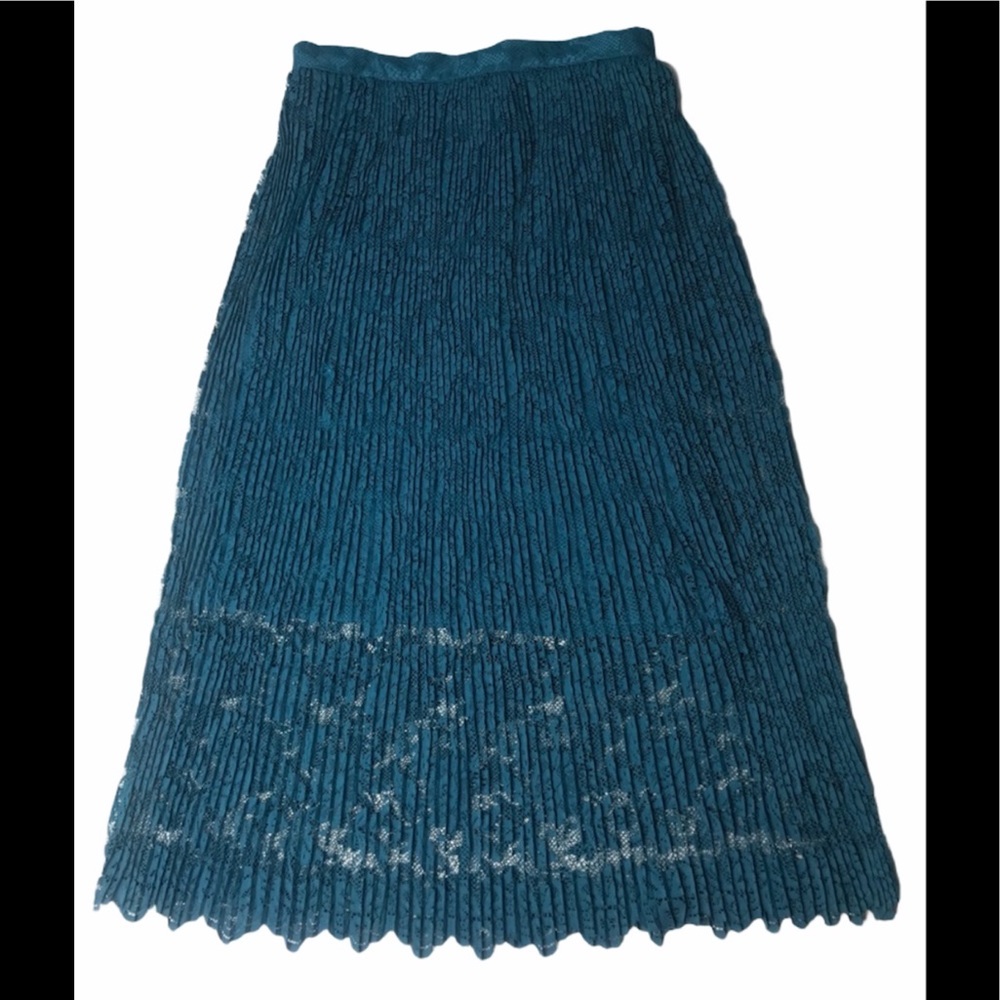 ROMEO & JULIET COUTURE lace skirt Medium - Picture 2 of 8